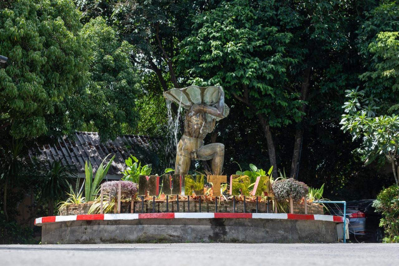 סטאהיפ Muntra Garden Resort מראה חיצוני תמונה
